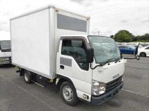 2017 Isuzu Elf Truck