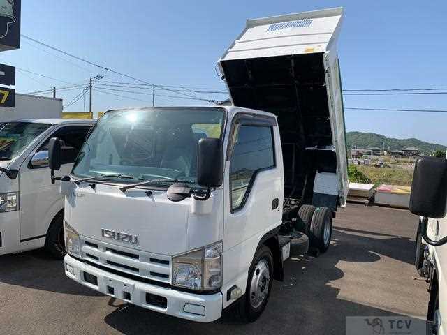 2010 Isuzu Elf Truck
