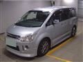2011 Mitsubishi Delica D5