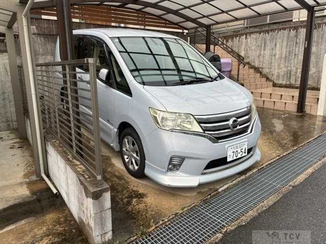 2012 Nissan Serena