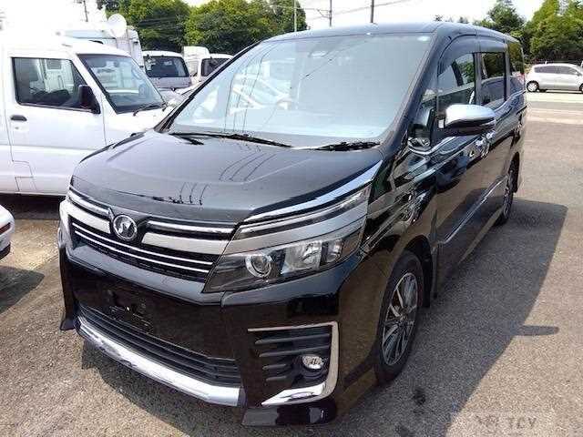 2017 Toyota Voxy