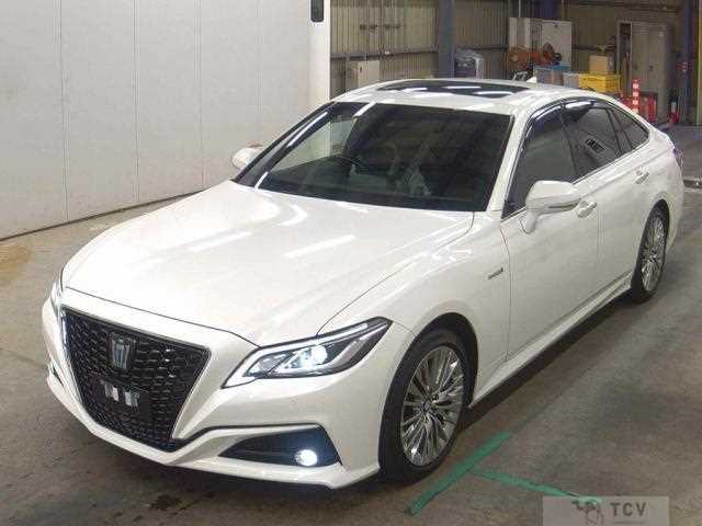 2019 Toyota Crown Hybrid