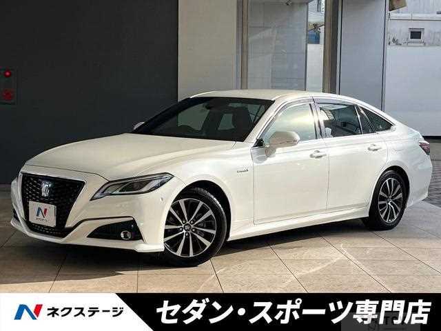 2020 Toyota Crown Hybrid