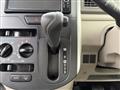 2013 Daihatsu Tanto
