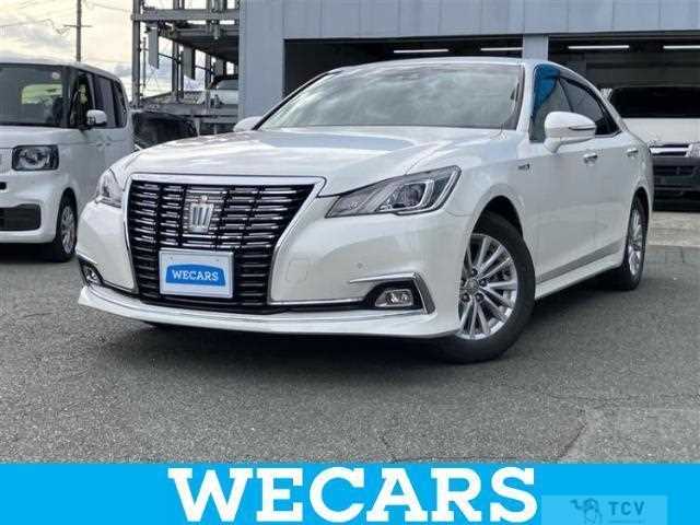 2017 Toyota Crown Hybrid