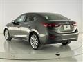 2017 Mazda Axela