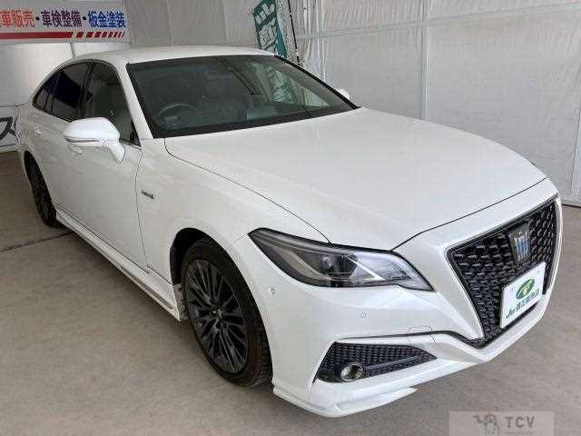 2020 Toyota Crown Hybrid