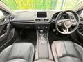 2018 Mazda Axela
