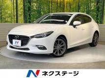 2018 Mazda Axela