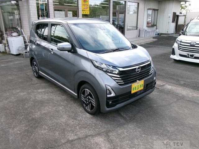 2025 Nissan Nissan Others