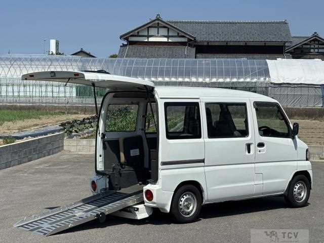 2012 Mitsubishi Minicab Van
