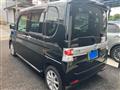 2011 Daihatsu Tanto