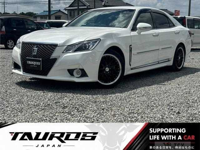 2013 Toyota Crown