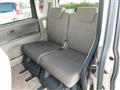 2011 Daihatsu Tanto
