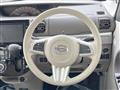 2017 Daihatsu Tanto