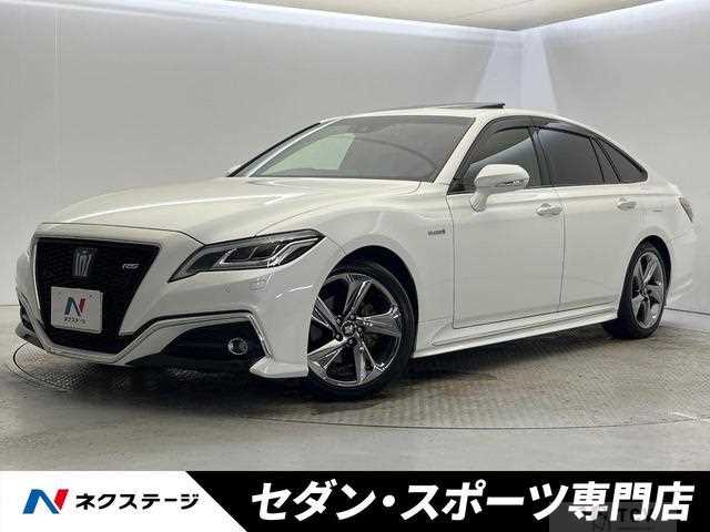 2018 Toyota Crown Hybrid