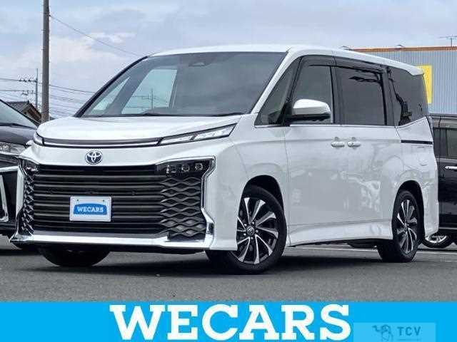 2025 Toyota Voxy