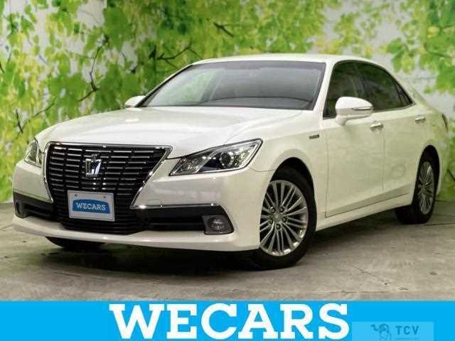2013 Toyota Crown Hybrid