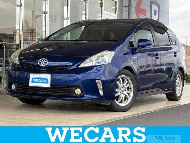 2013 Toyota PRIUS α
