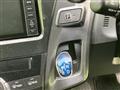2013 Toyota PRIUS α