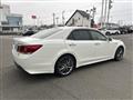 2013 Toyota Crown Hybrid