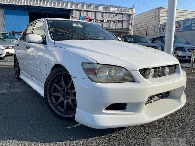 2000 Toyota Altezza