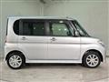 2011 Daihatsu Tanto
