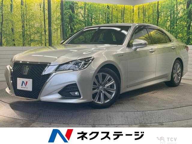 2016 Toyota Crown Hybrid
