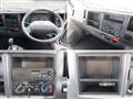 2013 Isuzu Elf Truck