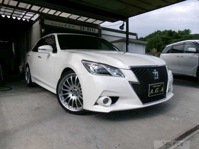 2013 Toyota Crown
