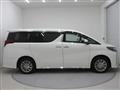 2022 Toyota Alphard Hybrid