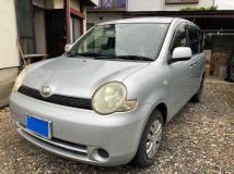 2005 Toyota Sienta