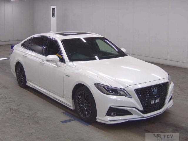 2020 Toyota Crown Hybrid