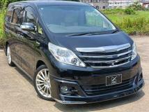 2013 Toyota Alphard Hybrid