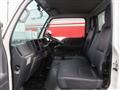2018 Isuzu Elf Truck