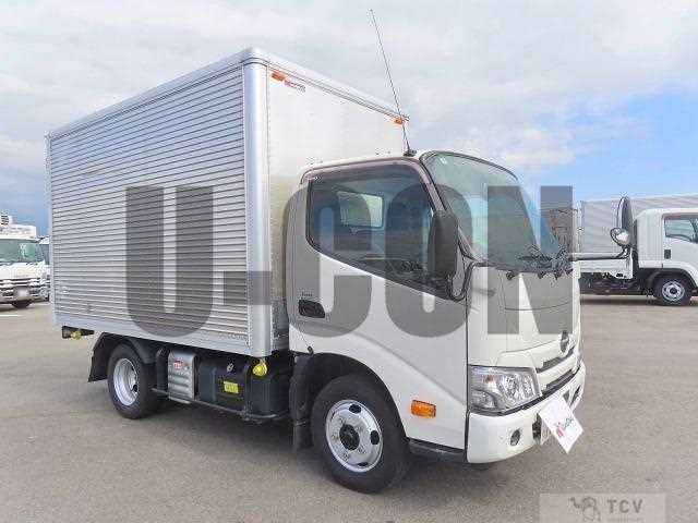2022 Hino Dutro