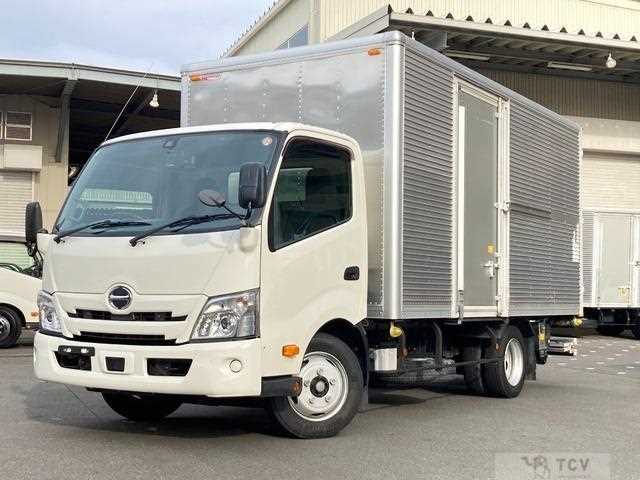 2022 Hino Dutro