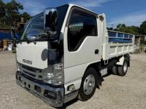 2016 Isuzu Elf Truck