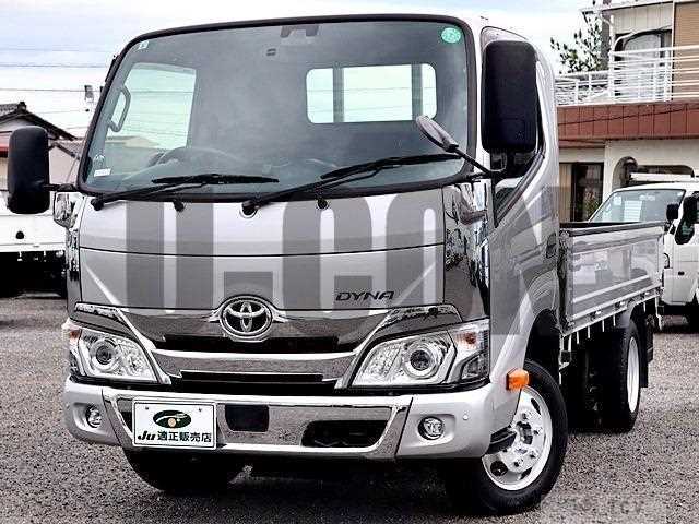 2022 Toyota Dyna Truck