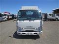 2020 Isuzu Elf Truck