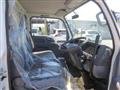 2020 Isuzu Elf Truck