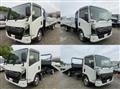 2025 Isuzu Elf Truck