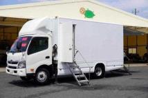 2017 Hino Dutro
