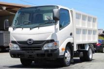 2011 Hino Dutro