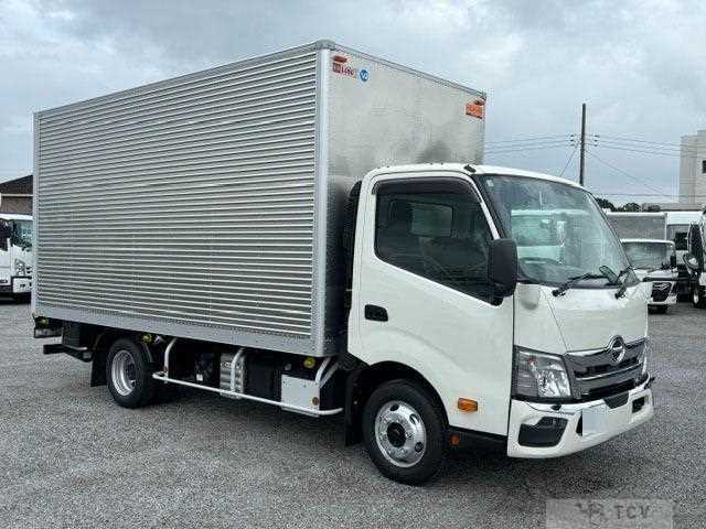 2026 Hino Dutro