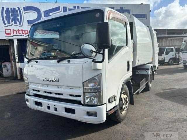 2012 Isuzu Elf Truck