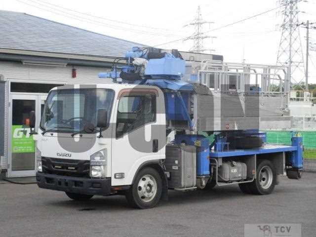 2016 Isuzu Elf Truck