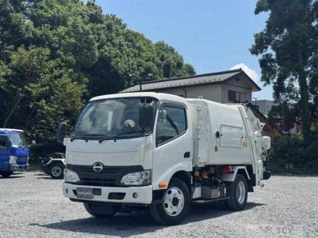 2017 Hino Dutro