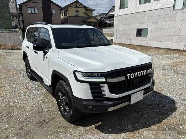 2025 Toyota Land Cruiser