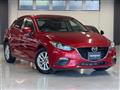 2016 Mazda Axela